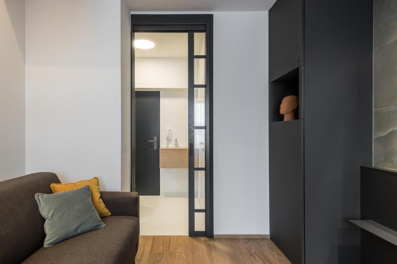 Fully Renovated Stylish Duplex In A Convenient Location Appartement Praag Buitenkant foto
