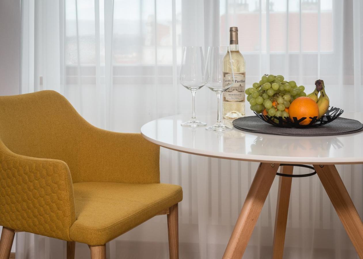 Fully Renovated Stylish Duplex In A Convenient Location Appartement Praag Buitenkant foto